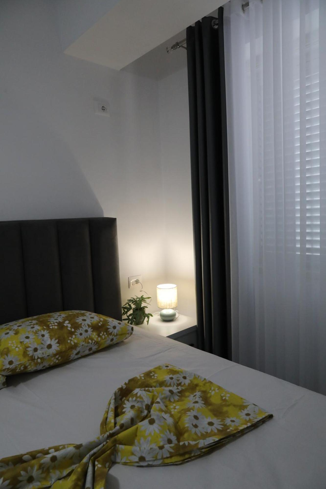 Rozafa Guest Room Center Shkodra Exterior foto