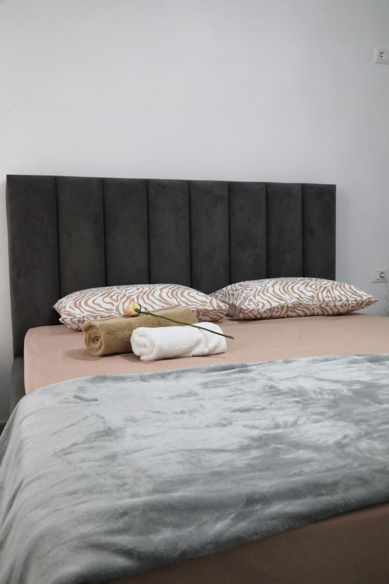 Rozafa Guest Room Center Shkodra Exterior foto